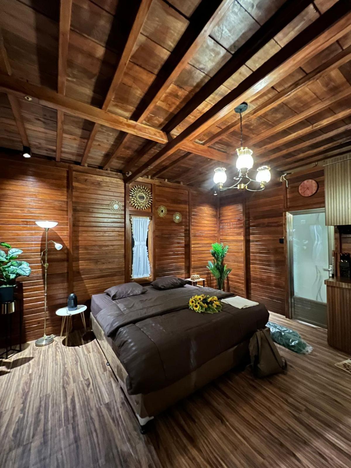 Noerbaya House Bukittinggi Villa Eksteriør billede